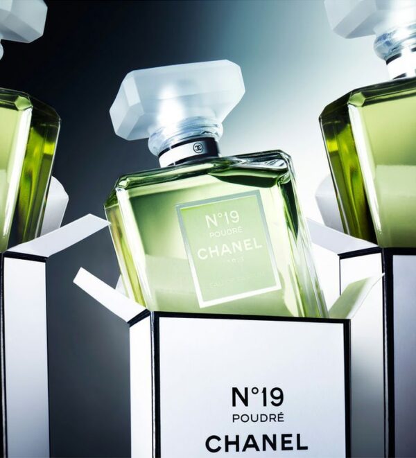 Chanel No 19 Poudre Chanel for women